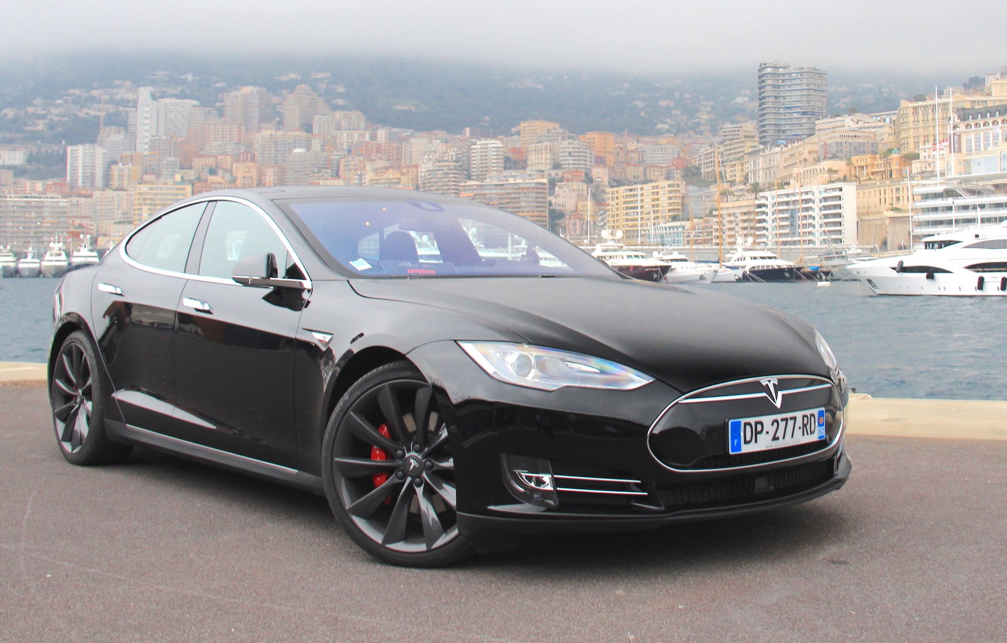 Reprogramiranje vozila Tesla Model S  P85D 700