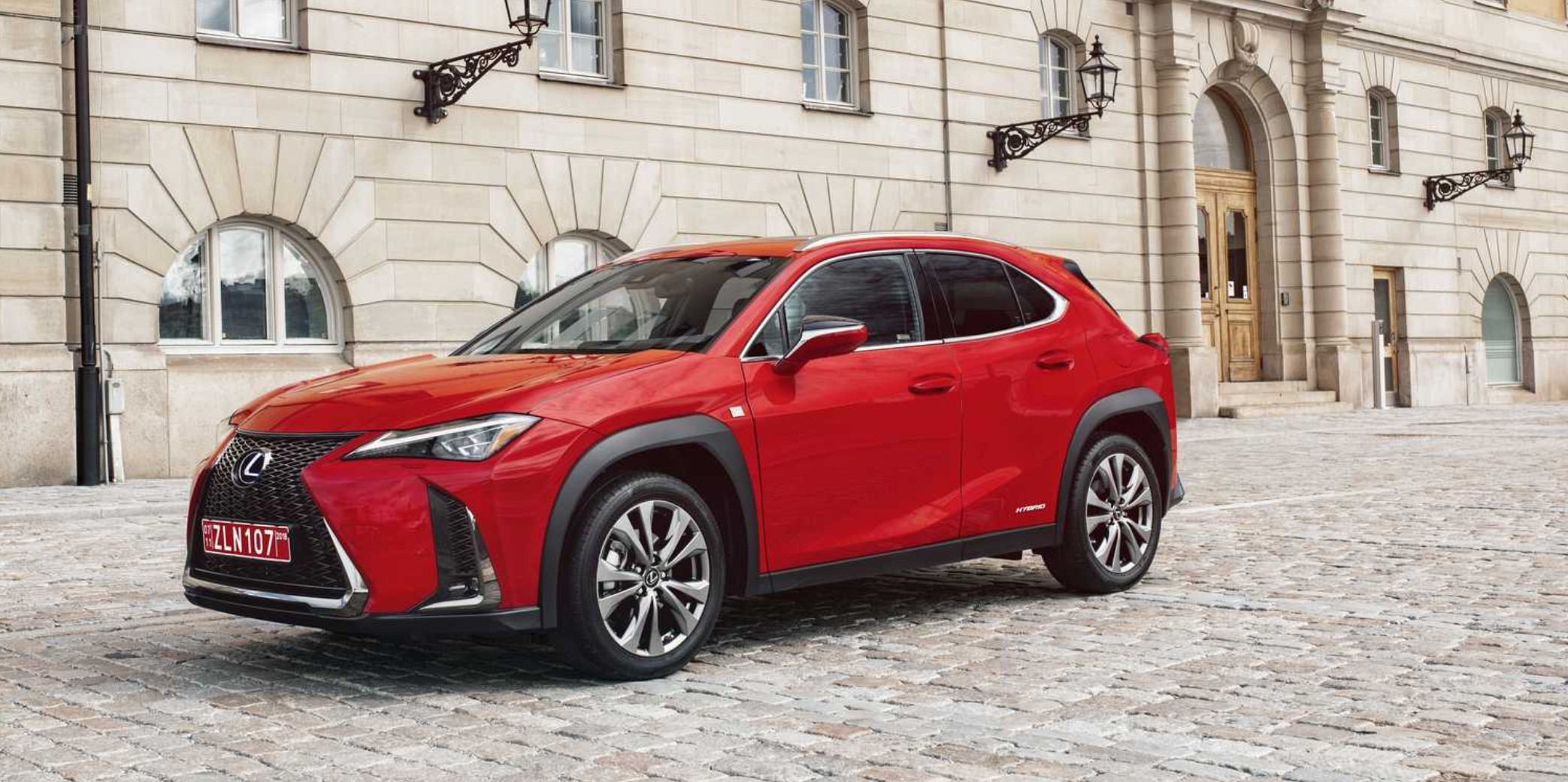 Reprogramiranje vozila Lexus UX 250h  180