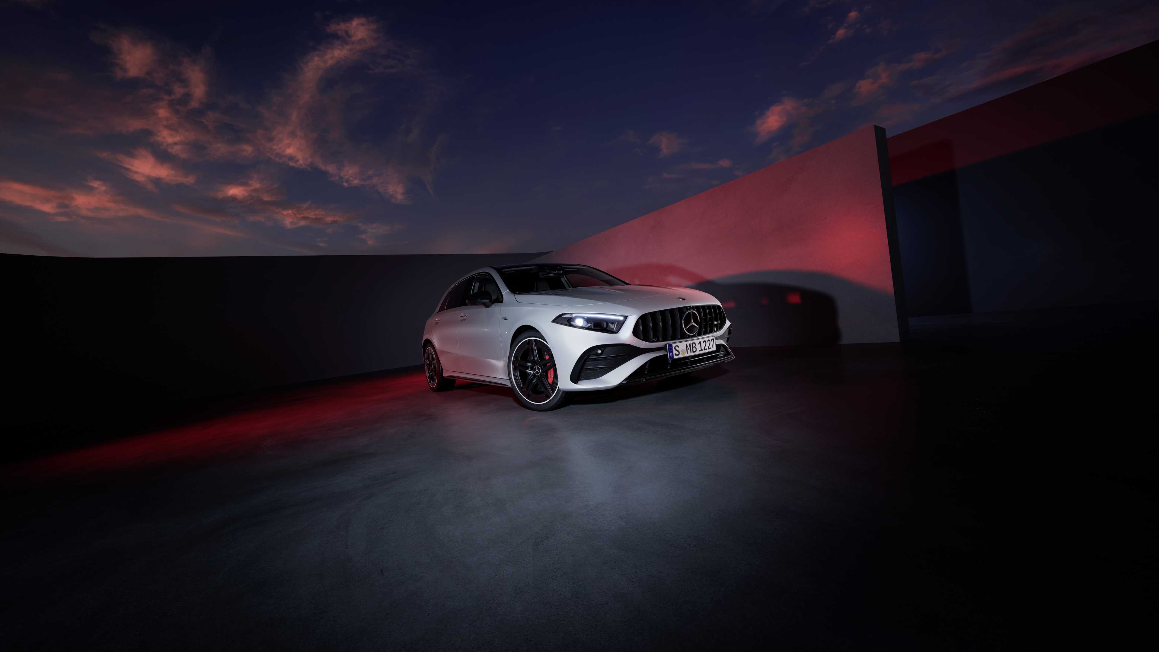 Reprogramiranje vozila Mercedes-Benz A 35 AMG 4MATIC MHEV 306